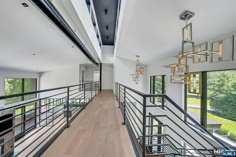 176 Edson Terrace Franklin Lakes NJ 07417