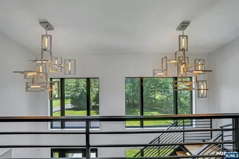 176 Edson Terrace Franklin Lakes NJ 07417