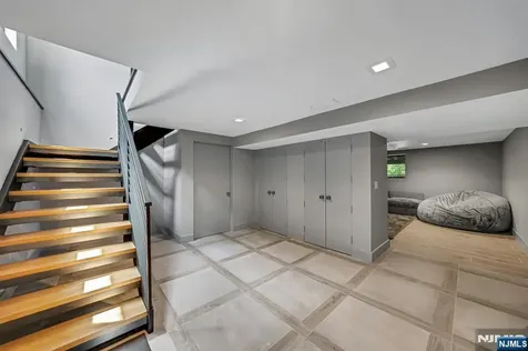 176 Edson Terrace Franklin Lakes NJ 07417