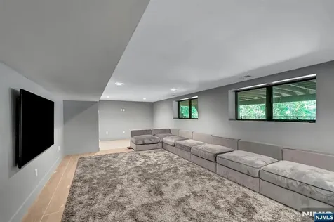 176 Edson Terrace Franklin Lakes NJ 07417