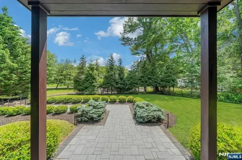 176 Edson Terrace Franklin Lakes NJ 07417