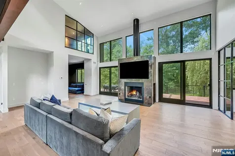 176 Edson Terrace Franklin Lakes NJ 07417