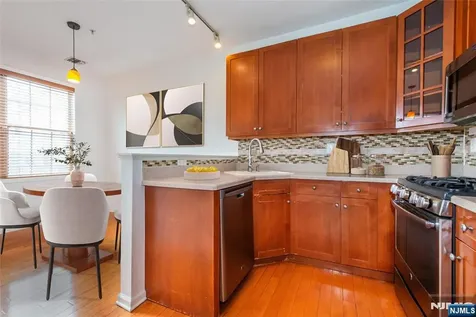177 Brittany Court Clifton NJ 07013