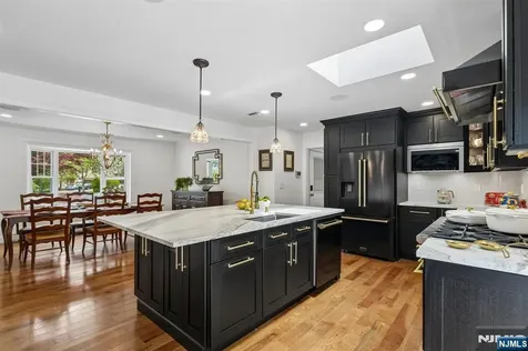 11 Auriemma Court Roxbury Township NJ 07850