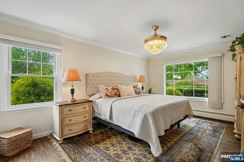11 Auriemma Court Roxbury Township NJ 07850
