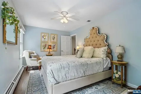 11 Auriemma Court Roxbury Township NJ 07850