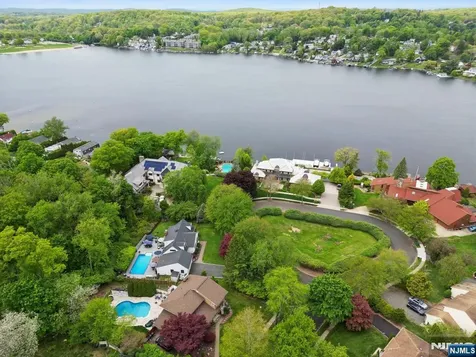 11 Auriemma Court Roxbury Township NJ 07850