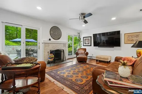 11 Auriemma Court Roxbury Township NJ 07850