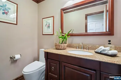 11 Auriemma Court Roxbury Township NJ 07850