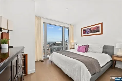 75 Park Lane Jersey City NJ 07310