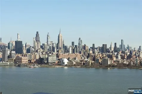 75 Park Lane Jersey City NJ 07310