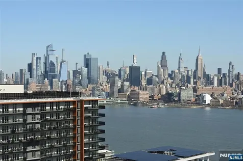 75 Park Lane Jersey City NJ 07310
