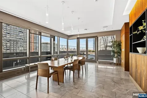 75 Park Lane Jersey City NJ 07310