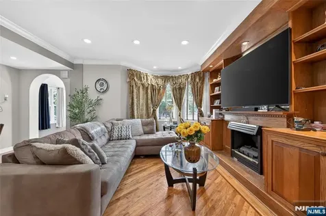 199 Franklin Street Secaucus NJ 07094