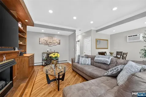 199 Franklin Street Secaucus NJ 07094