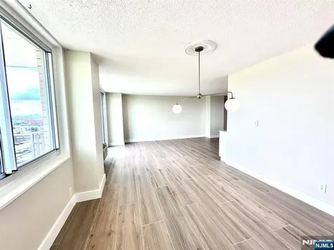 160 Overlook Avenue Hackensack NJ 07601