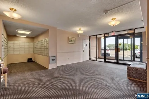 160 Overlook Avenue Hackensack NJ 07601