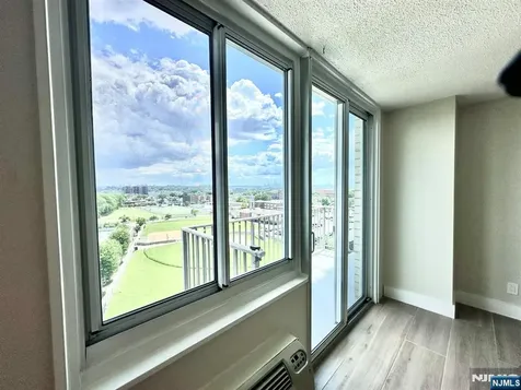 160 Overlook Avenue Hackensack NJ 07601