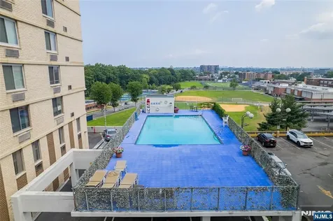 160 Overlook Avenue Hackensack NJ 07601
