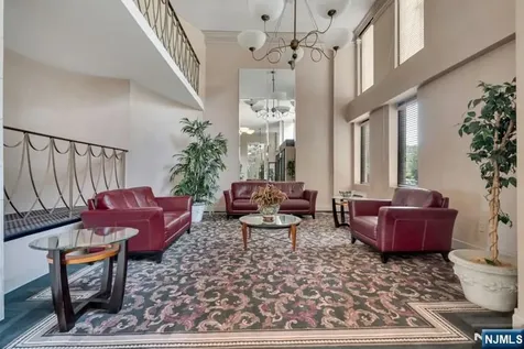 160 Overlook Avenue Hackensack NJ 07601