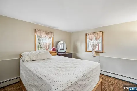 201 Rockland Avenue River Vale NJ 07675