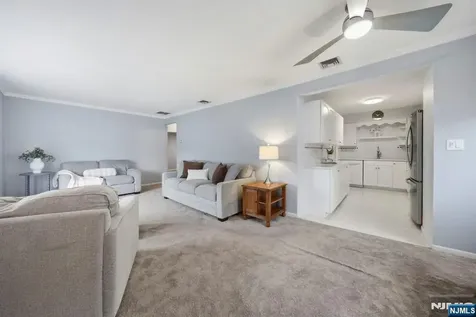 202 Colonial Avenue Saddle Brook NJ 07663