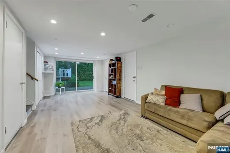 45 Kershner Place Fair Lawn NJ 07410