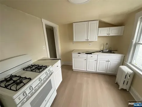 131 Delafield Avenue Lyndhurst NJ 07071