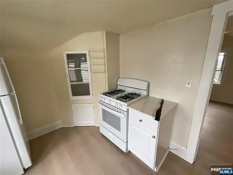131 Delafield Avenue Lyndhurst NJ 07071