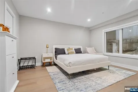 367 Park Avenue Weehawken NJ 07086