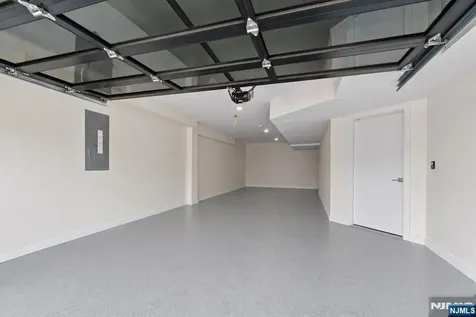 367 Park Avenue Weehawken NJ 07086