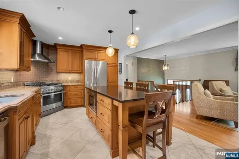 114 Wyckoff Avenue Wyckoff NJ 07481