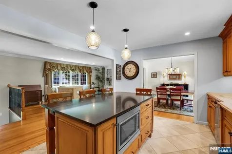 114 Wyckoff Avenue Wyckoff NJ 07481