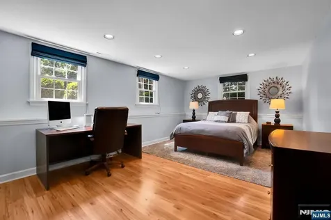 114 Wyckoff Avenue Wyckoff NJ 07481
