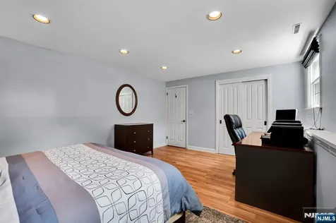 114 Wyckoff Avenue Wyckoff NJ 07481