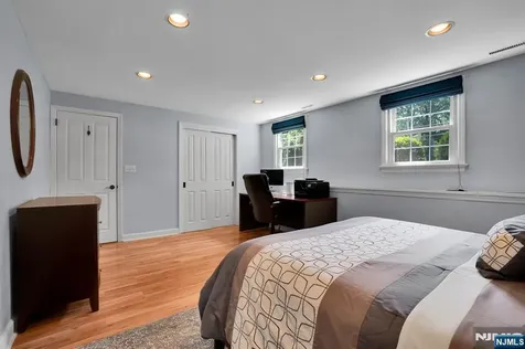 114 Wyckoff Avenue Wyckoff NJ 07481