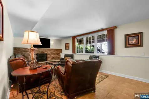 114 Wyckoff Avenue Wyckoff NJ 07481
