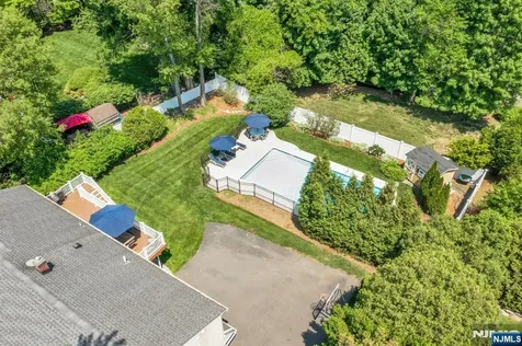 114 Wyckoff Avenue Wyckoff NJ 07481