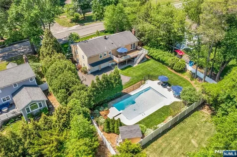 114 Wyckoff Avenue Wyckoff NJ 07481