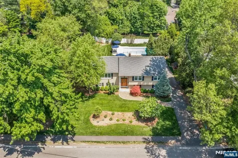 114 Wyckoff Avenue Wyckoff NJ 07481
