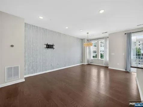 90 Wesmont Drive Wood Ridge NJ 07075
