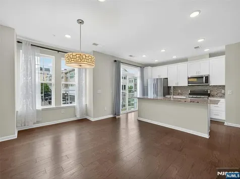90 Wesmont Drive Wood Ridge NJ 07075