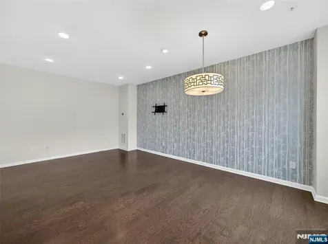 90 Wesmont Drive Wood Ridge NJ 07075