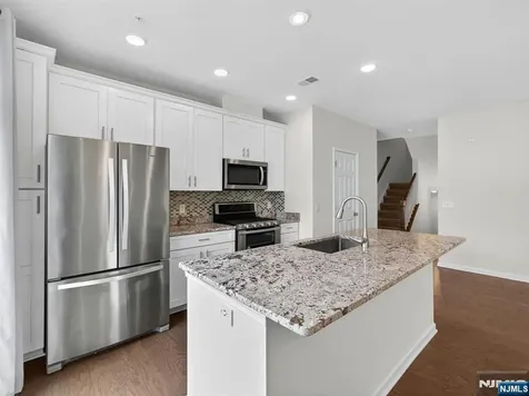 90 Wesmont Drive Wood Ridge NJ 07075