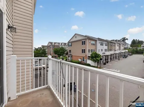 90 Wesmont Drive Wood Ridge NJ 07075