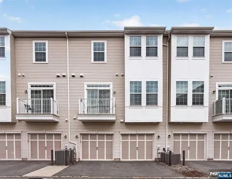 90 Wesmont Drive Wood Ridge NJ 07075