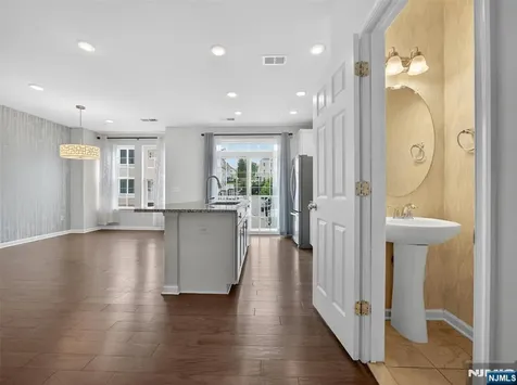 90 Wesmont Drive Wood Ridge NJ 07075