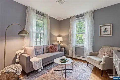 22 Sterling Place Glen Rock NJ 07452