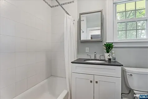 22 Sterling Place Glen Rock NJ 07452