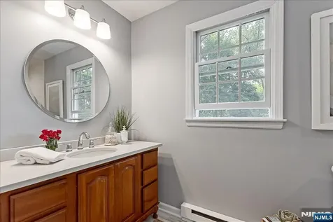 22 Sterling Place Glen Rock NJ 07452